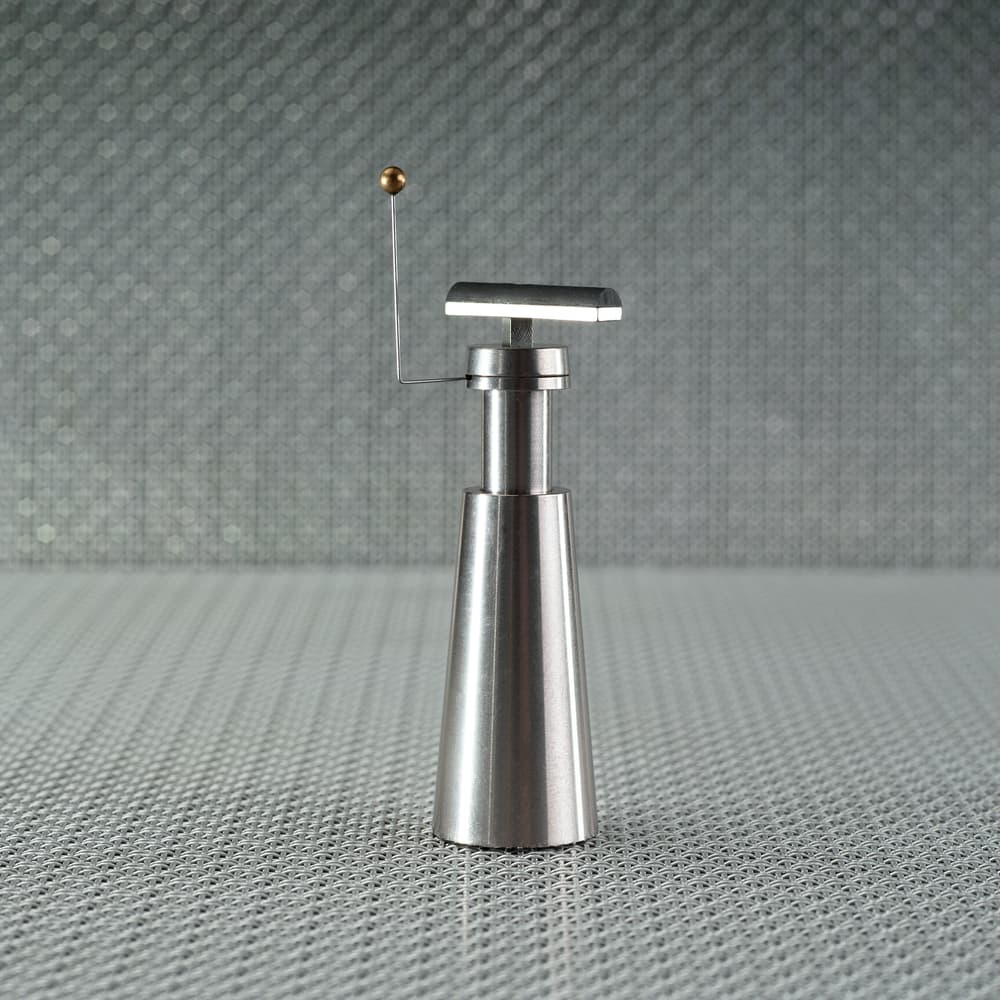 Little Fwend High – Automatische Toonarm Lift — afbeelding 1