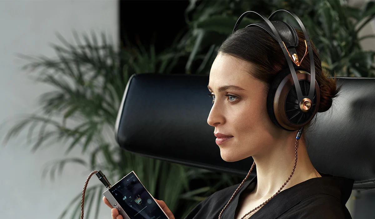 Meze 109 Pro Koptelefoons