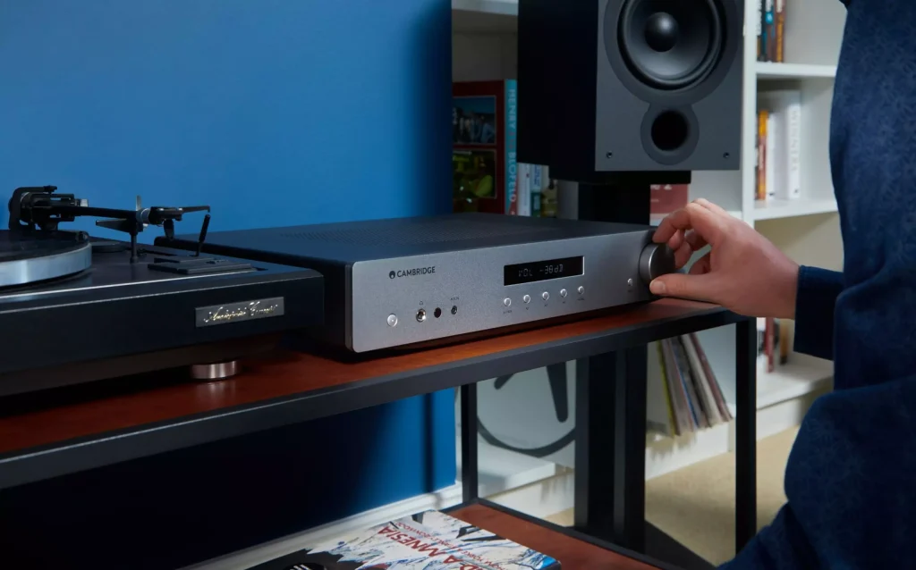 Cambridge Audio AXA35 Versterker 6 Cambridhe Audio AXA35 Versterker