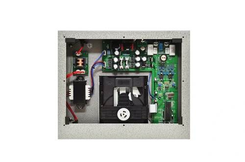Line magnetic CD Speler