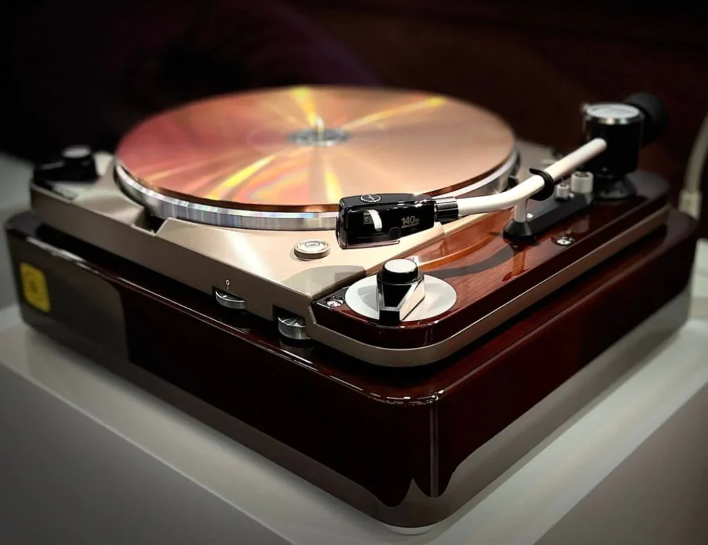 Thorens TD 124 DD Anniversary